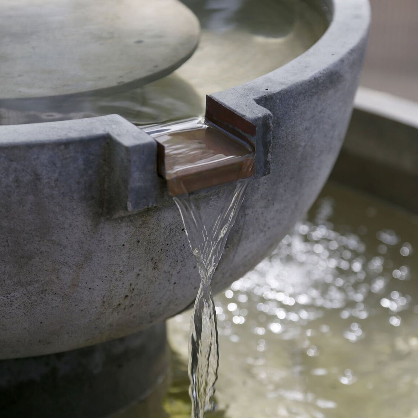 Water to rock features