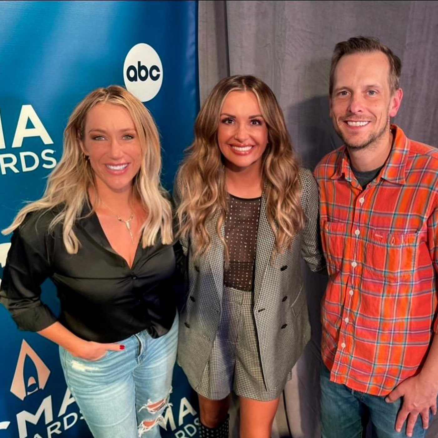 Carly Pearce called in to talk about performing with Tim McGraw this week, her new album and more!