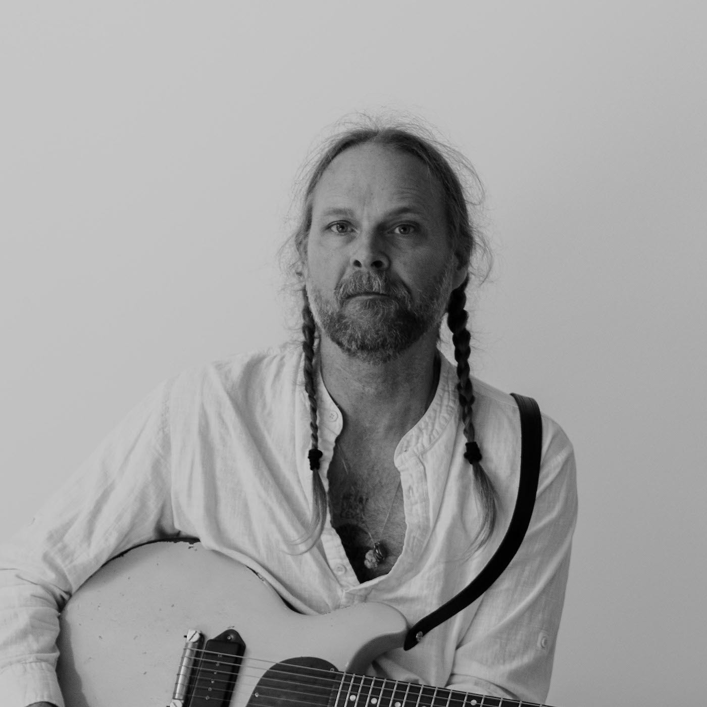 Hiss Golden Messenger ‘In The Middle of It’