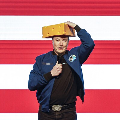 Center Stage, with Milfred and Hands