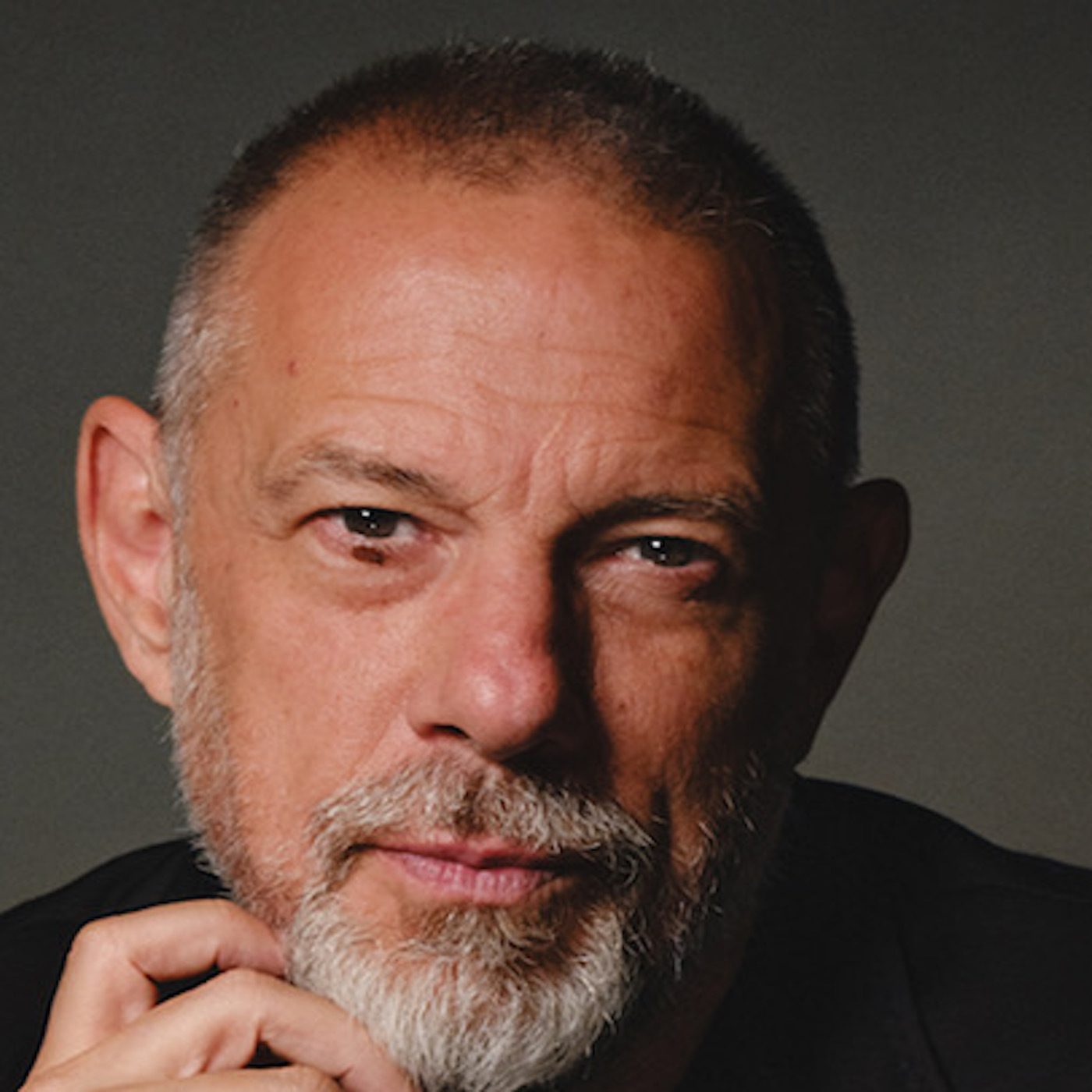  Eric Hilton ‘Lost In The Light' (Feat. Natalia Clavier) 